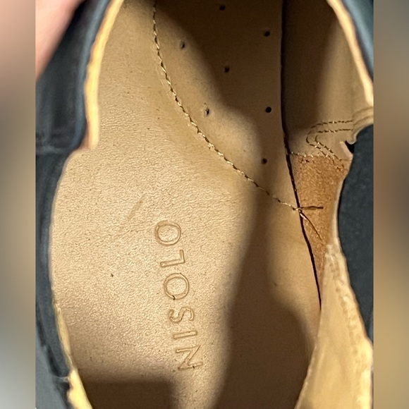 Nisolo Eva Everyday Chelsea Boots. Women’s size 9. Color Black. - Picture 6 of 15